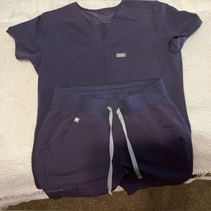 Figs  XS Scrubs